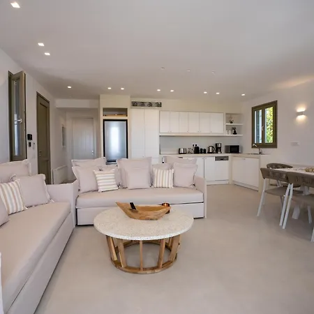 Paros Breeze Luxury Willa *