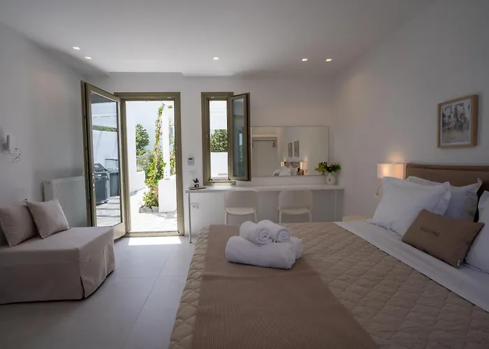 Paros Breeze Luxury فيلة