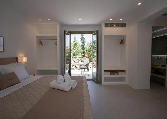 Paros Breeze Luxury فيلة